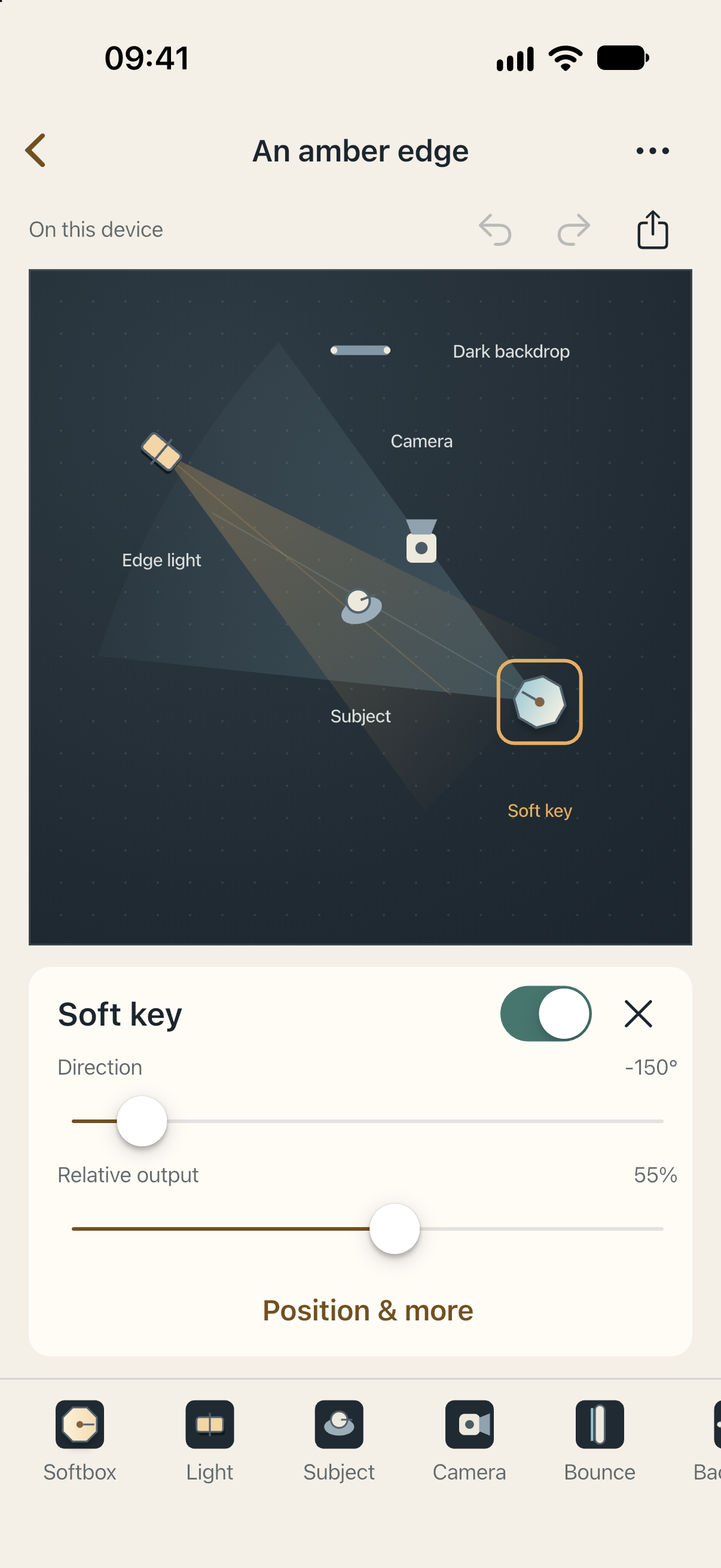 Actual Softbox Atlas iPhone editor with a lighting diagram, selected soft key and adjustment controls